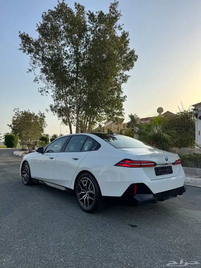 2024 BMW 520i M Kit 4