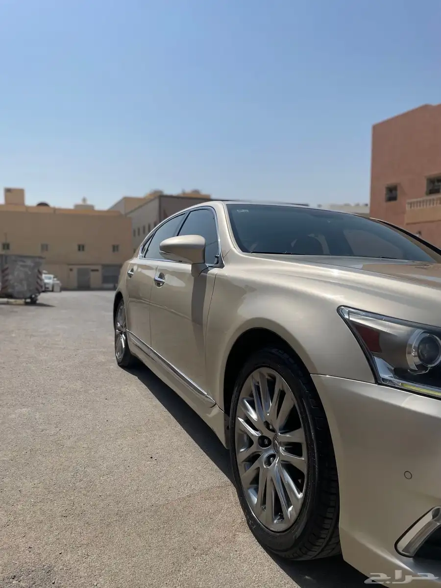 الكزس 460 8