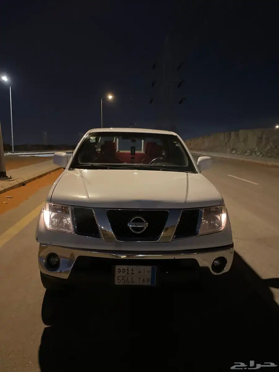 نيسان نافارا 2015 0