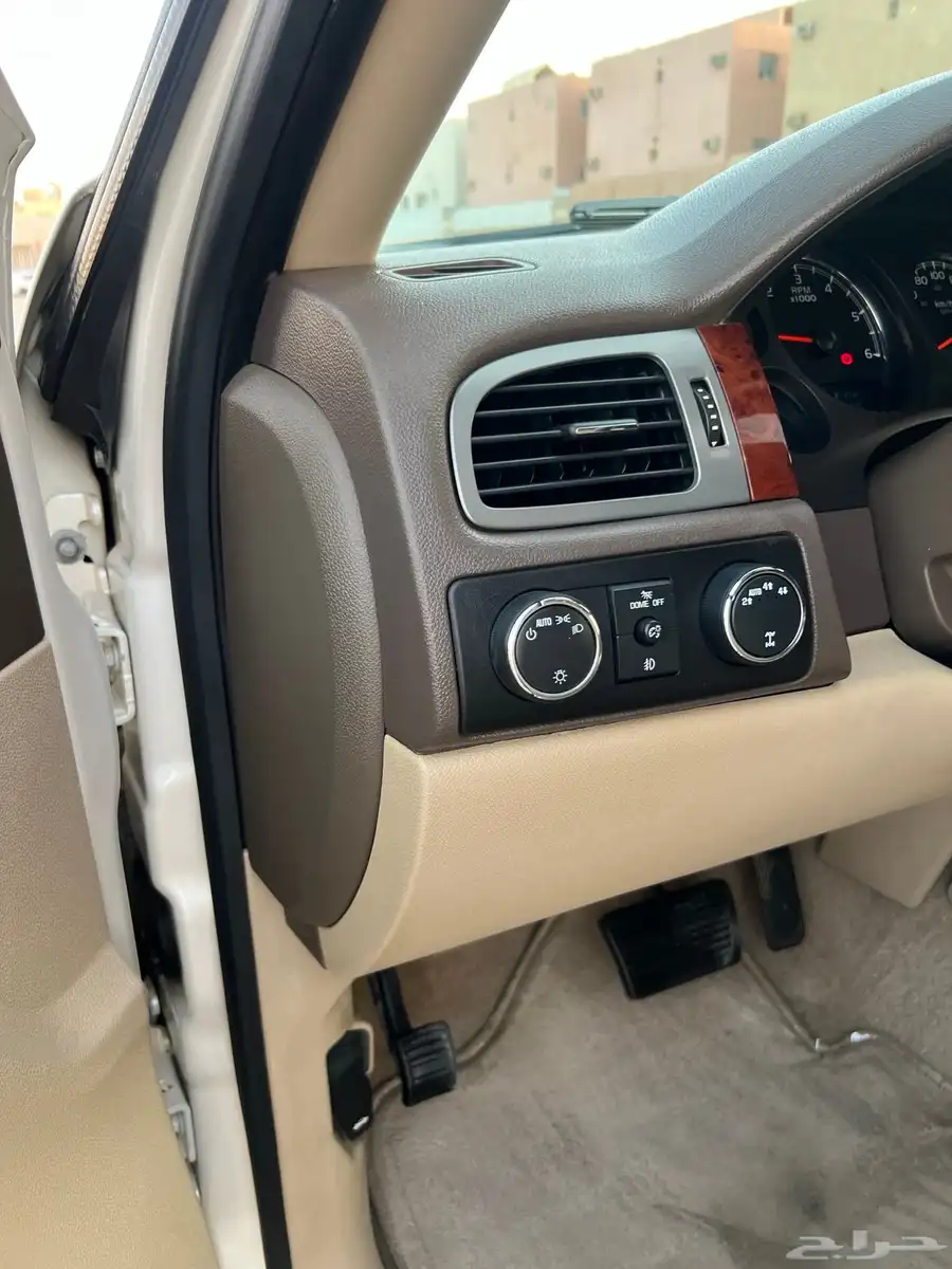 للبيع تاهو LTZ فل كامل دبل 2013 سعودي وكاله فتحه لؤلؤي 27