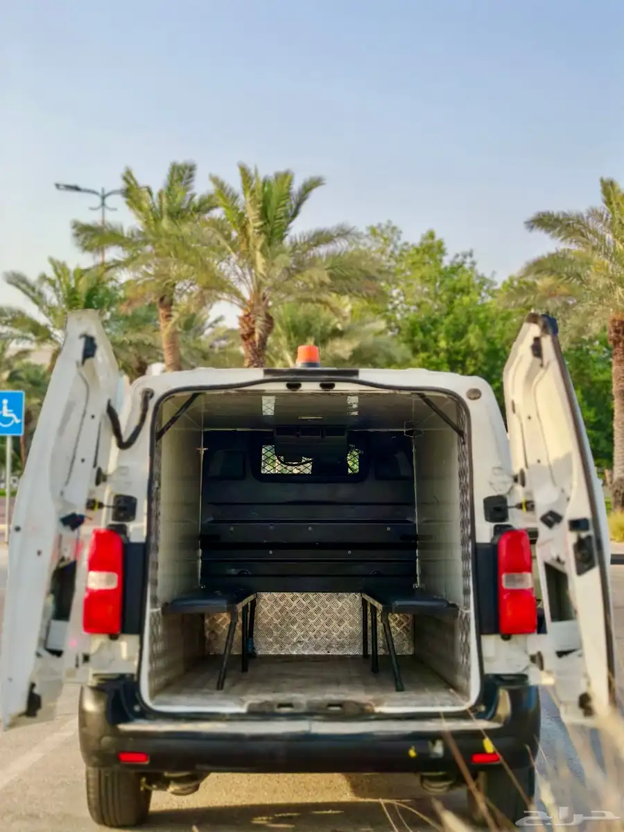 باص فان بيجو اكسبيرت ديزل بضاعه و ركاب ثلاجة 2018 24