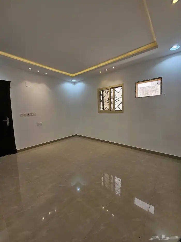 للايجار شقة عوائل مع السطح بحي العوالي بمدينة الرياض 14