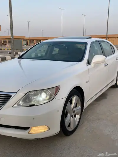 لكزس LS460 2
