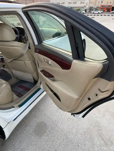 لكزس LS460 21