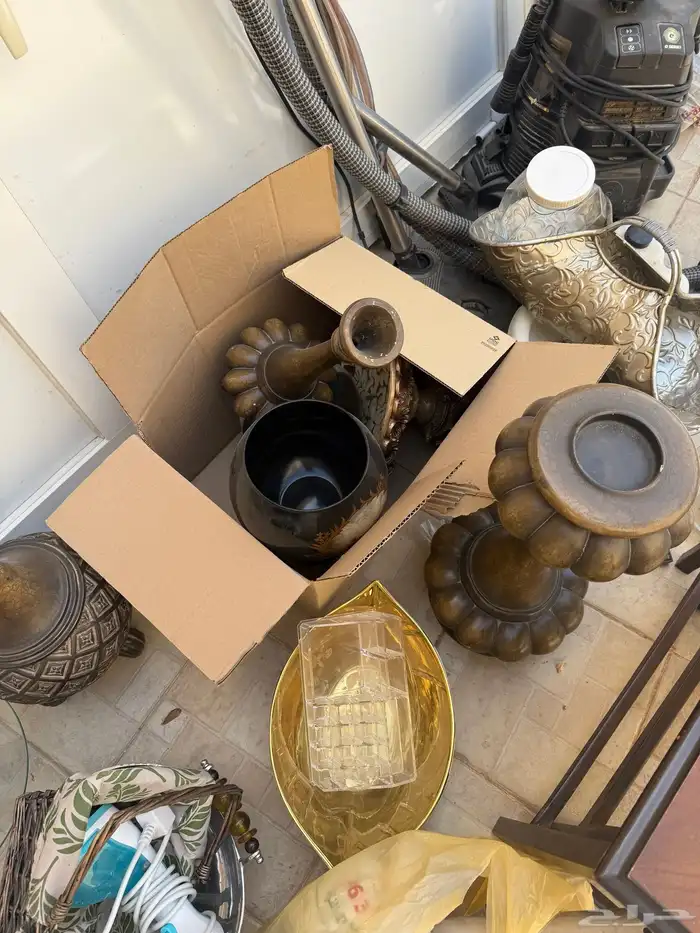 تحف وطاولات مستعمله نصيفه مكنسة رمبو اصليه تحتاج صيانه 1