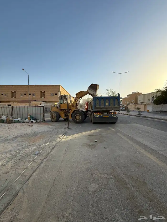 ترحيل مخلفات دفان ناتج حفرطرق مواد بنا وغيرها للمقاولات 2
