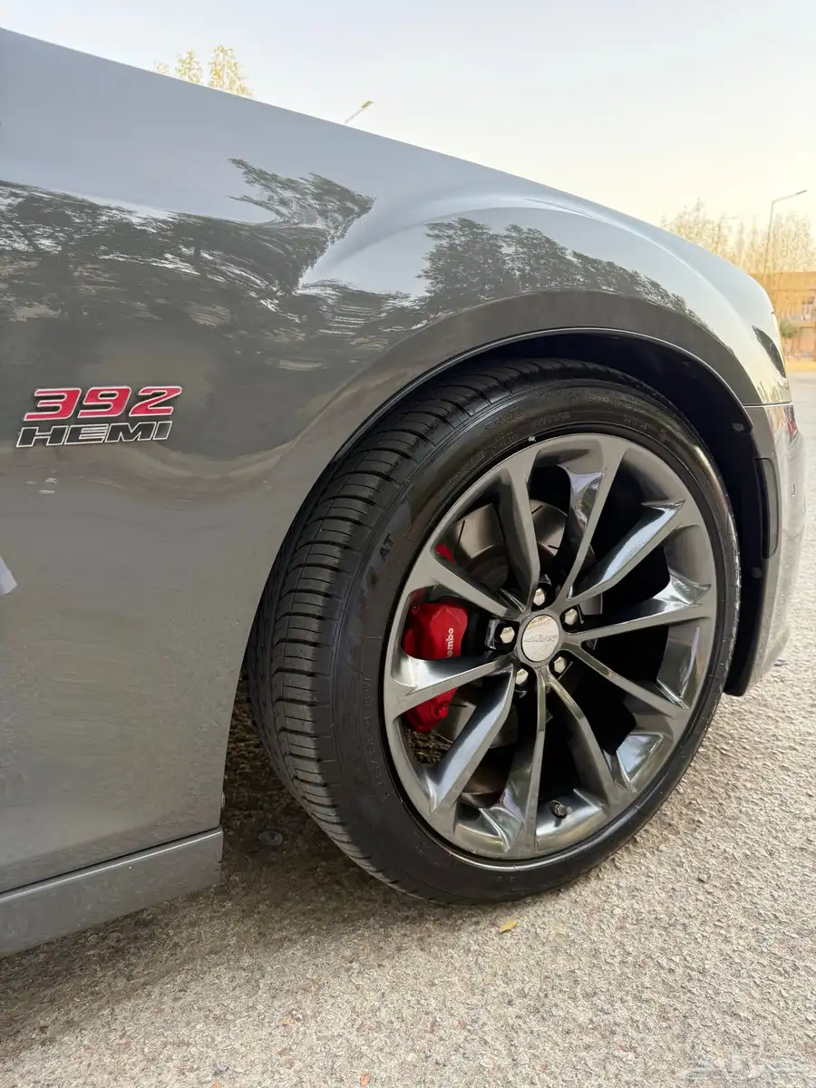 كرايسلر SRT أسمنتي 10