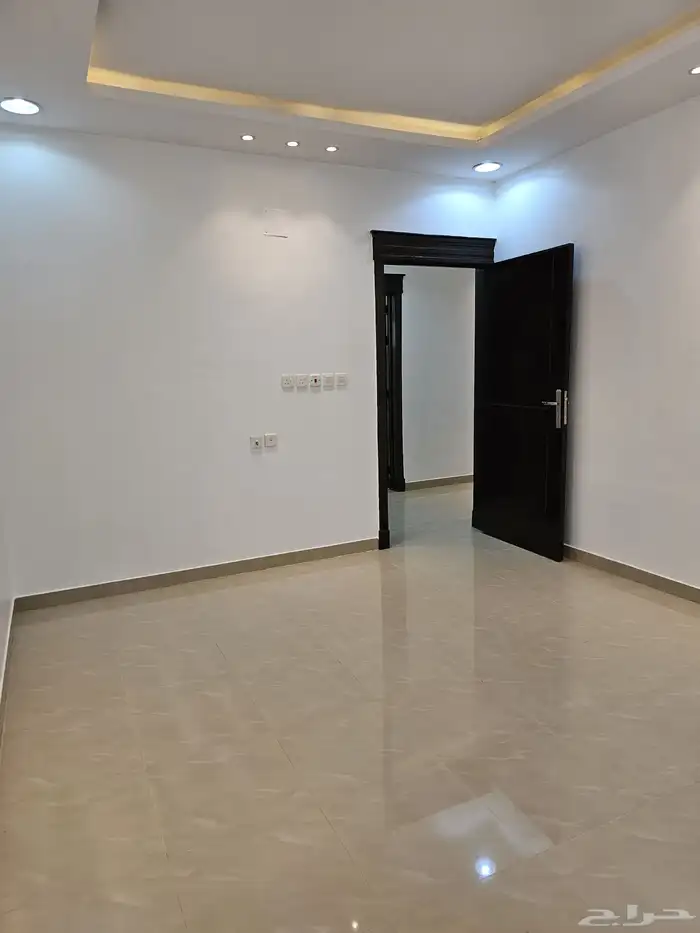 للايجار شقة عوائل مع السطح بحي العوالي بمدينة الرياض 15