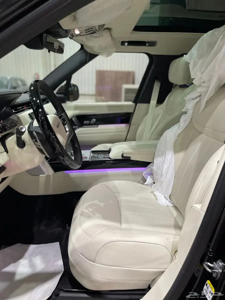 رنج روفر اوتوبيوغرافي V6 2025 اسود اوف وايت 8