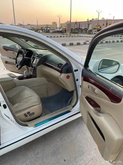 لكزس LS460 24