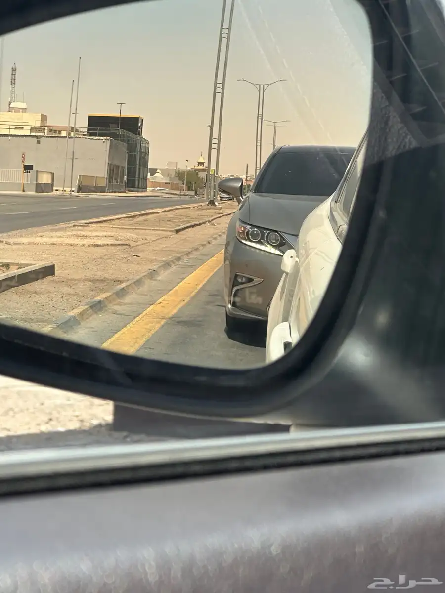 لكزس ES 2016 نظيف 26