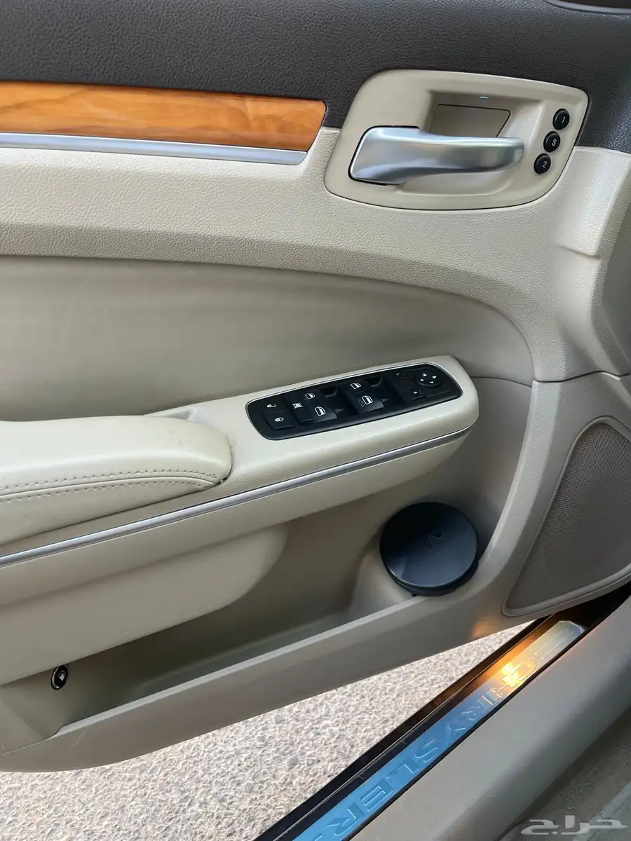 كرايسلر 2014 V8 هيمي 5.7 21