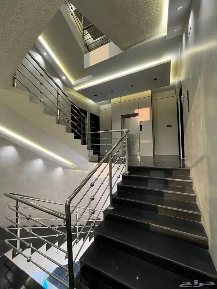 للبيع شقق 6 غرف بسطح مصعد شغال البديع (ابها) vip 2