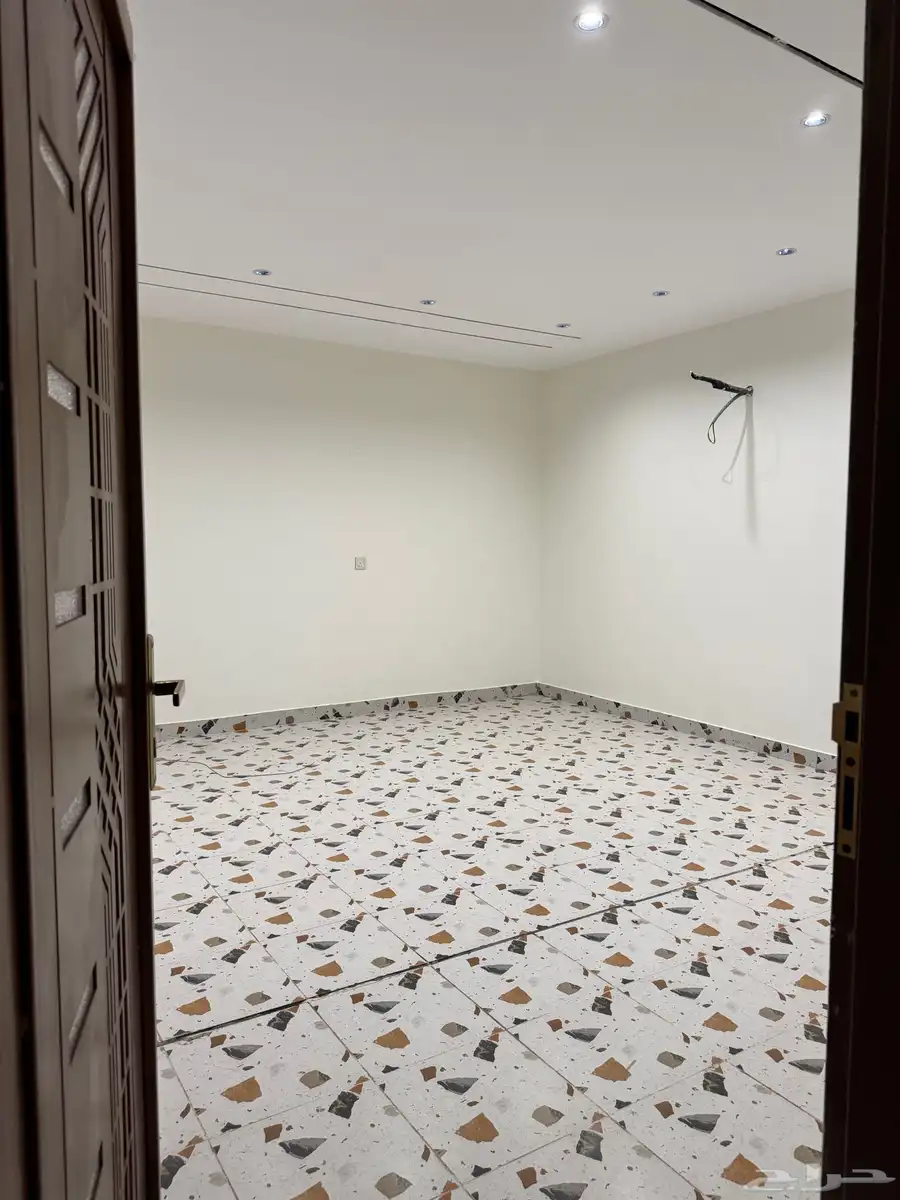 شقق تمليك موقع مميز وسط الطائف ب650 14