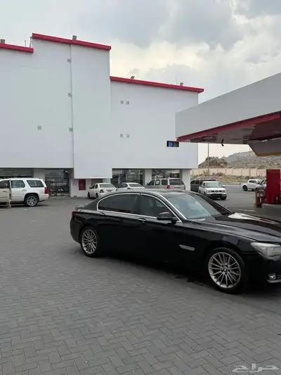 بي ام دبليو 730 2
