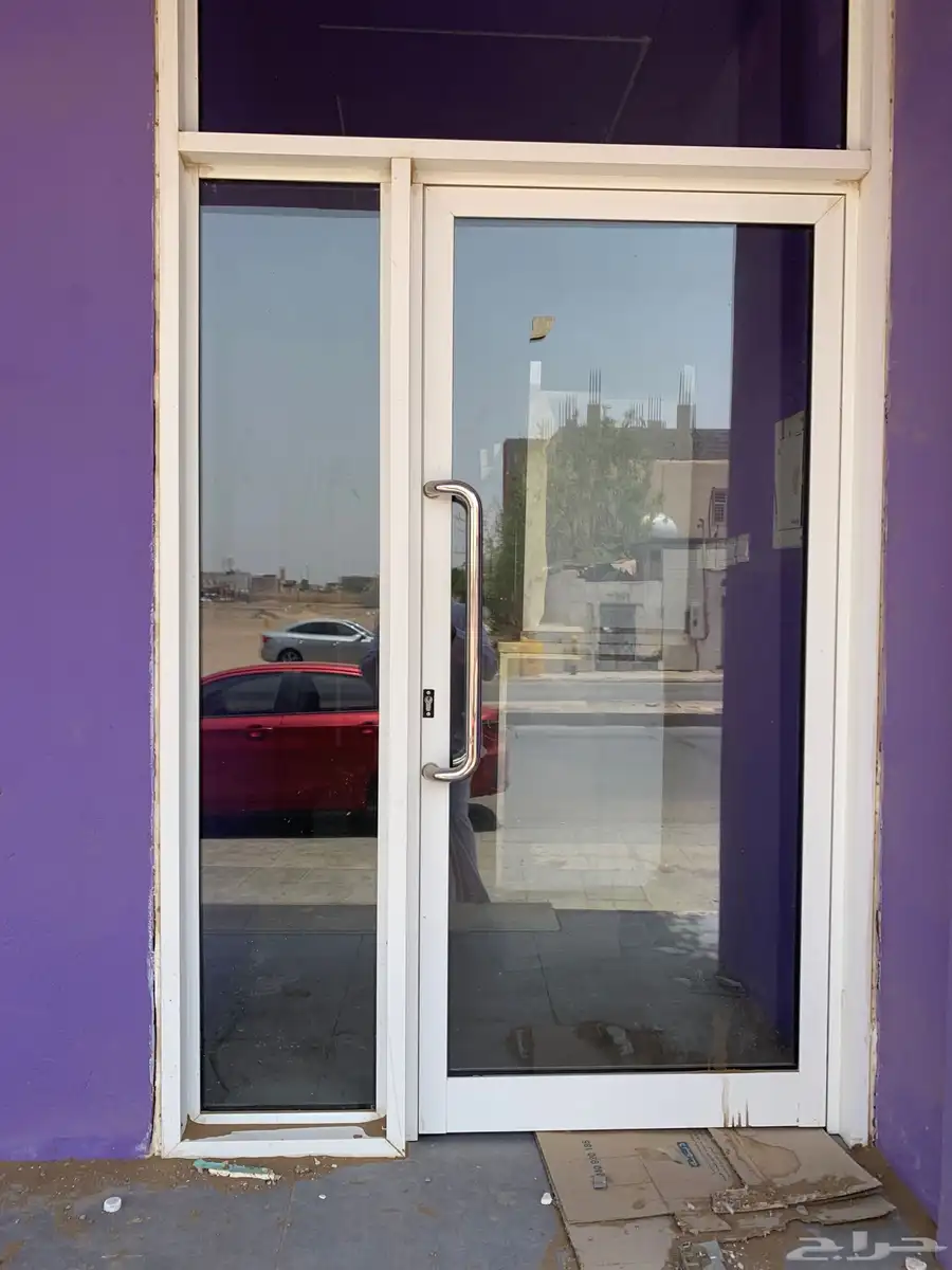 محل قهوة بجانب كلية البنات بصامطة 2