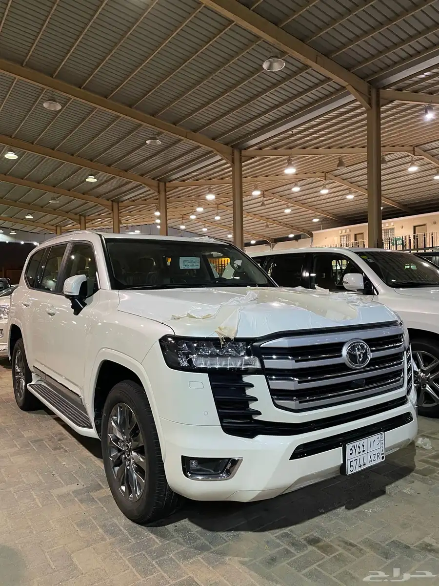 للبيع جيب جي اكس ار 2024 رقم 4 عبداللطيف عداد 14 الف 1