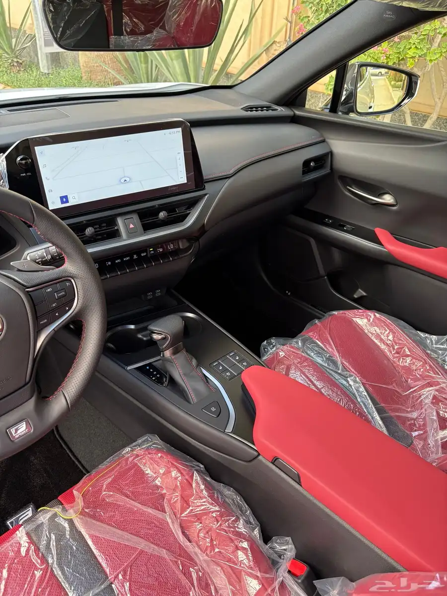 لكزس جديد 2023 UX 200 F SPORT 8