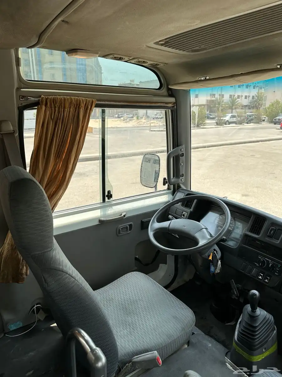 باص كوستر نيسان 30 راكب ديزل 2014 39