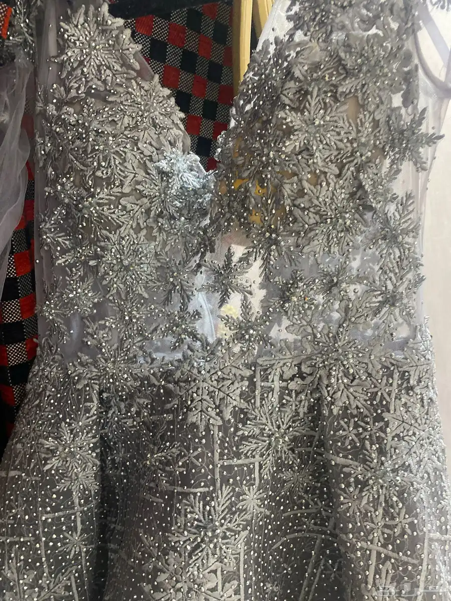 فستان عرس مستعمل لبس مره واحده 4