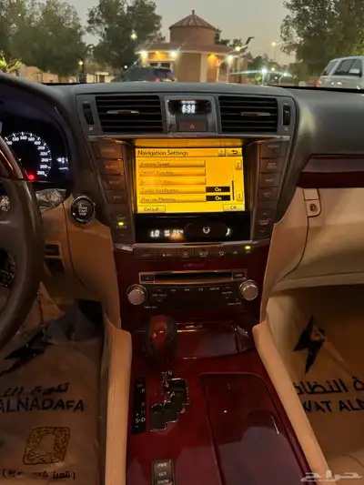 لكزس LS460 2012 6