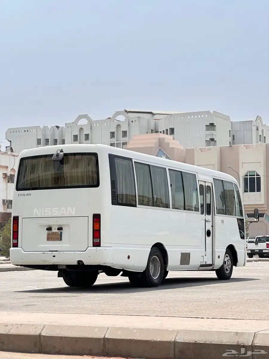 باص كوستر نيسان 30 راكب ديزل 2014 19