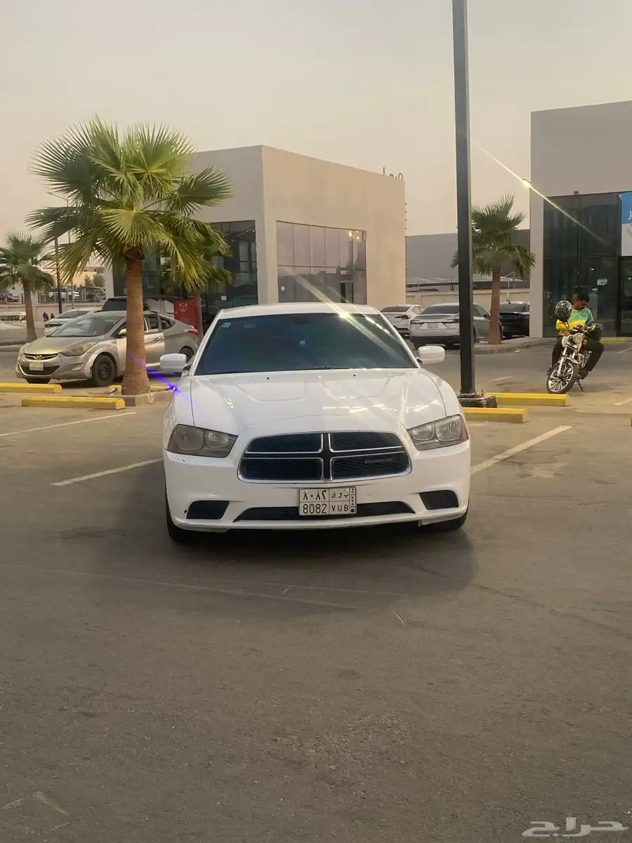 دوج شارجر 6 سلندر 2