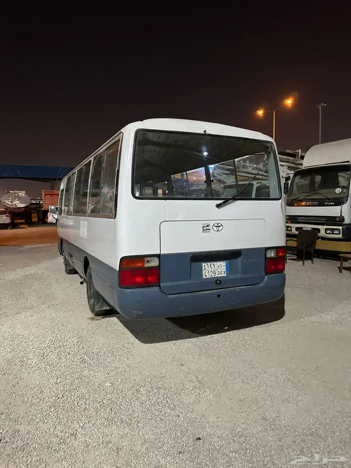 باص كوستر تويوتا 95 بنزين 25 راكب ممشى 140 الف 3