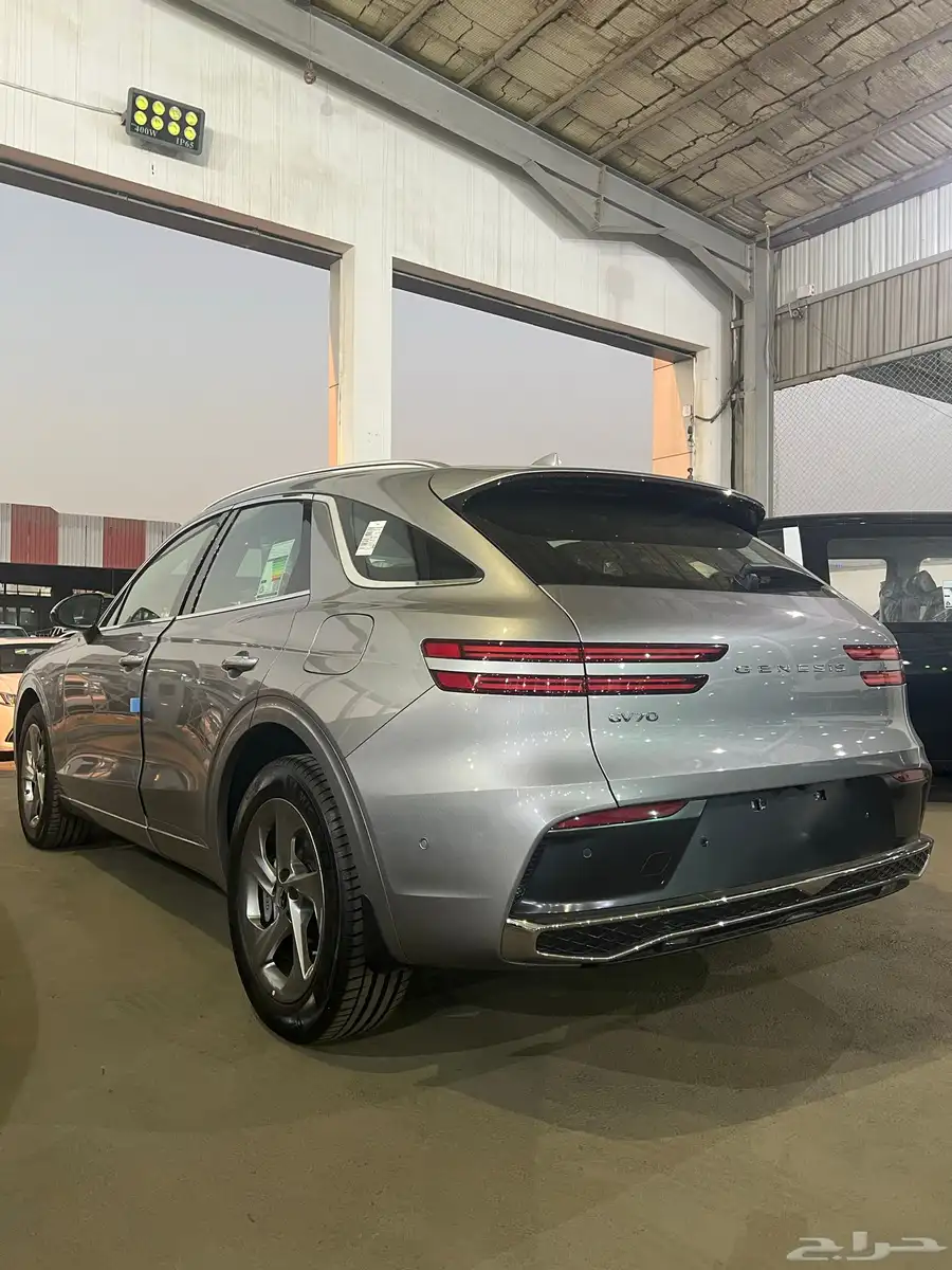 عرض تمويلي حصري قوي علي جينيسس GV70 برستيج موديل 2025 3