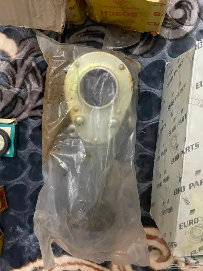 قطع غيار الماني مرسيدس البي وبوز24 35