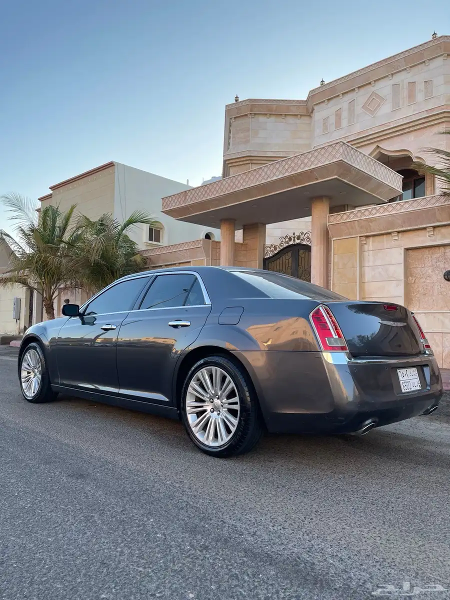 كرايسلر 2014 V8 هيمي 5.7 11