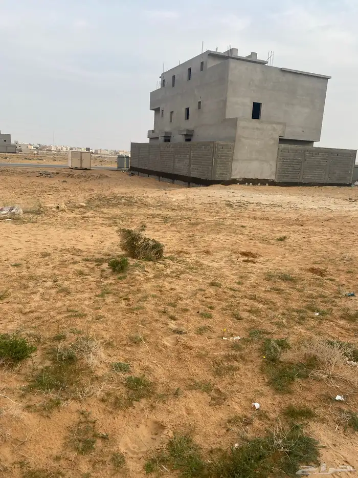 ارضين بمخطط حطين الشقة ببريدة 9