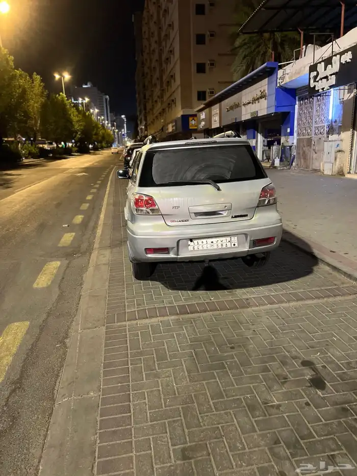 ميتسوبيشي أوت لاندر 9