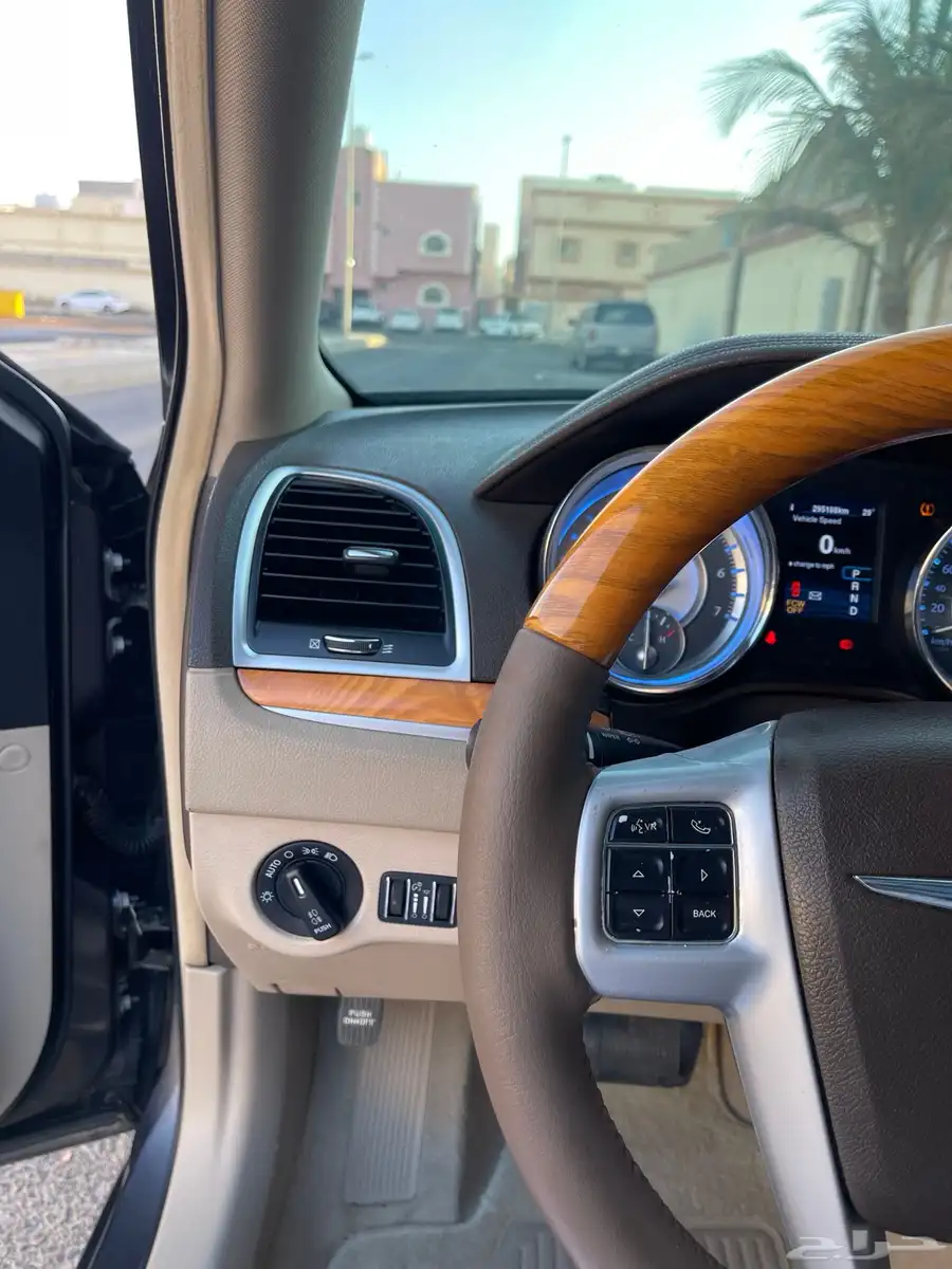 كرايسلر 2014 V8 هيمي 5.7 19
