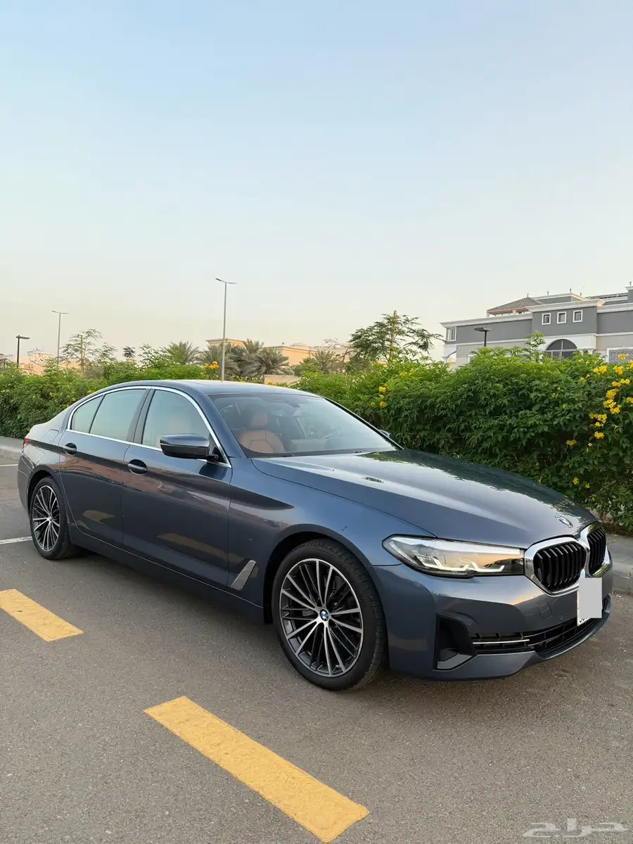 bmw520i فل كامل 2023 وكالة عداد (46000) البيع (145000) index