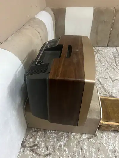 تلفزيون سانيو قديم 3