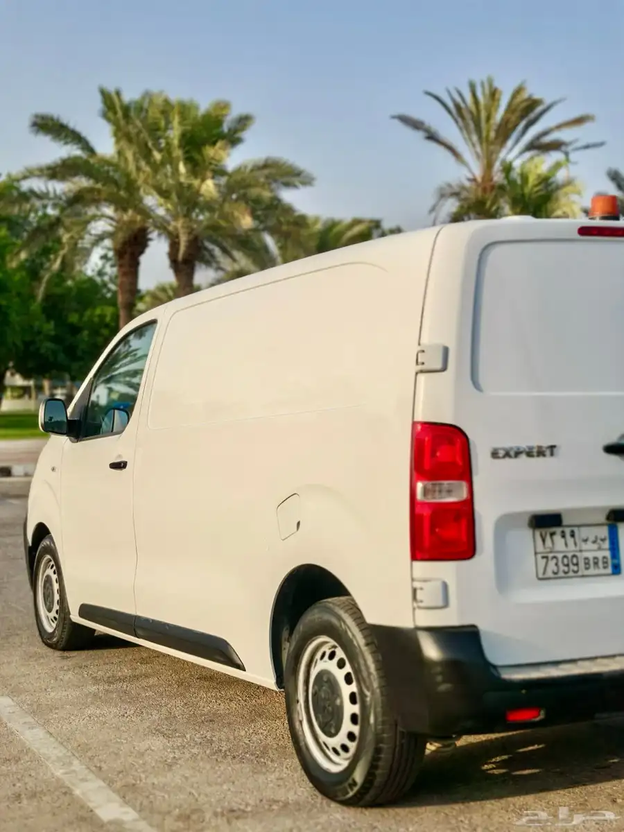 باص فان بيجو اكسبيرت ديزل بضاعه و ركاب ثلاجة 2018 20
