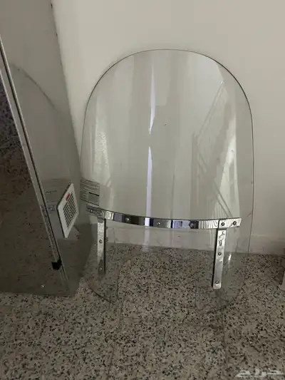 قزاز بوليفارد Windshield C50 C90 1