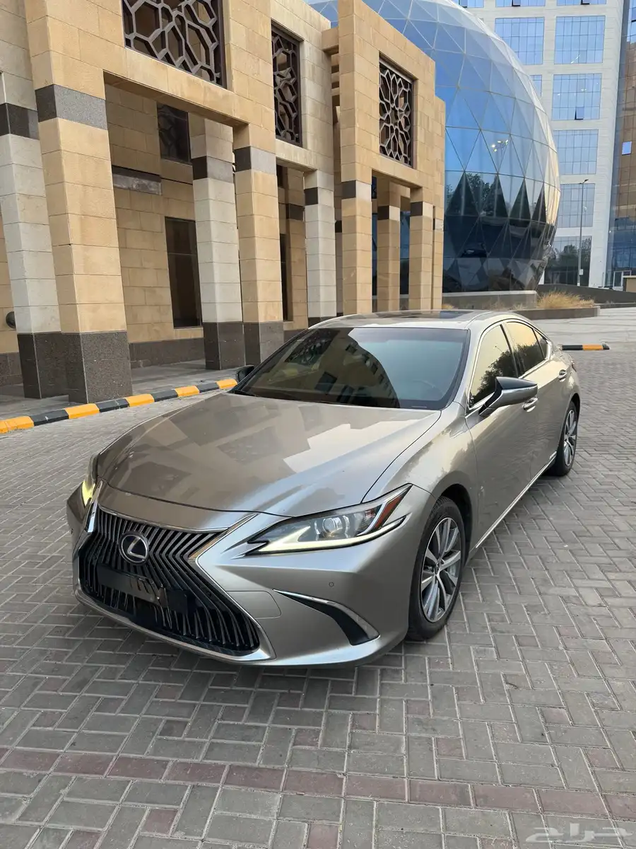 لكزس ES300h موديل 2019 هايبرد index