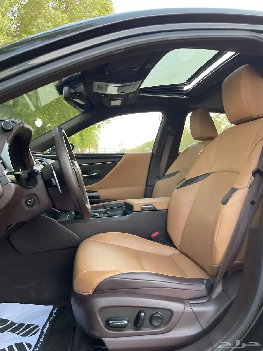 لكزسES300h-2020(ممشي87الف) 21