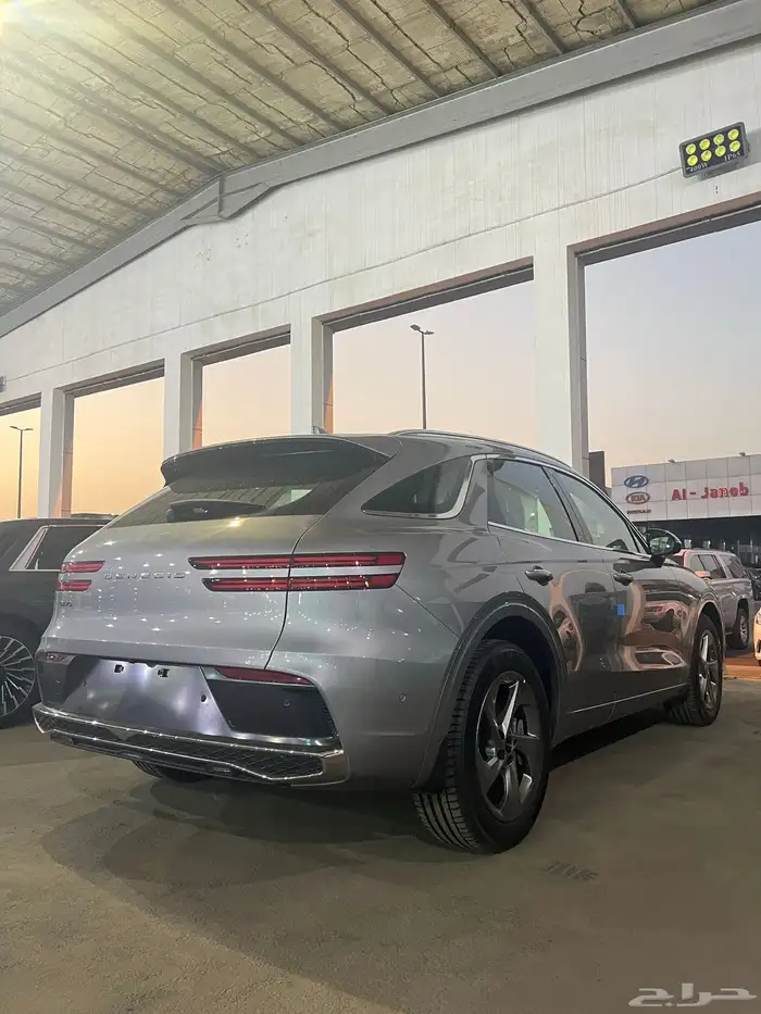 عرض تمويلي حصري قوي علي جينيسس GV70 برستيج موديل 2025 4