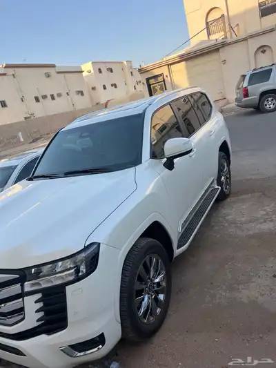 جيب لاندكروزر ديزل رقم 3 2025 2