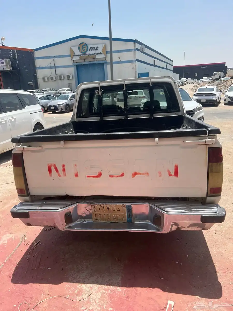 نيسان ونيت للبيع بحاله جيده والمكيف شغال 3