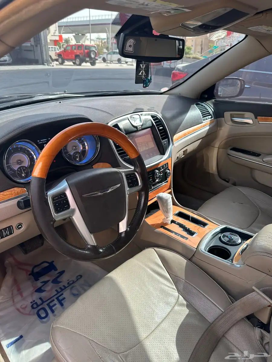 كرايزلر C300 4