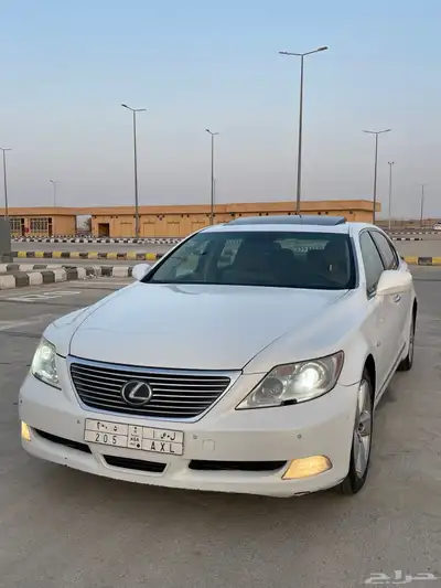 لكزس LS460 1