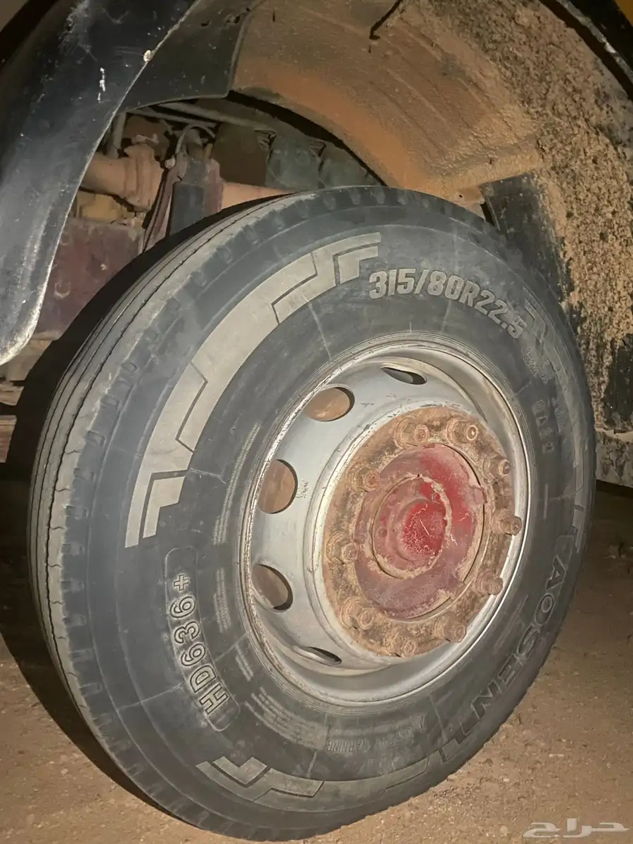 يوجد جنوط 22 بكفراتها شبه جدد عدد 6. للبدل بجنوط صاج 24 0