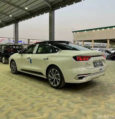 فورد تورس تيتانيوم 2025 4