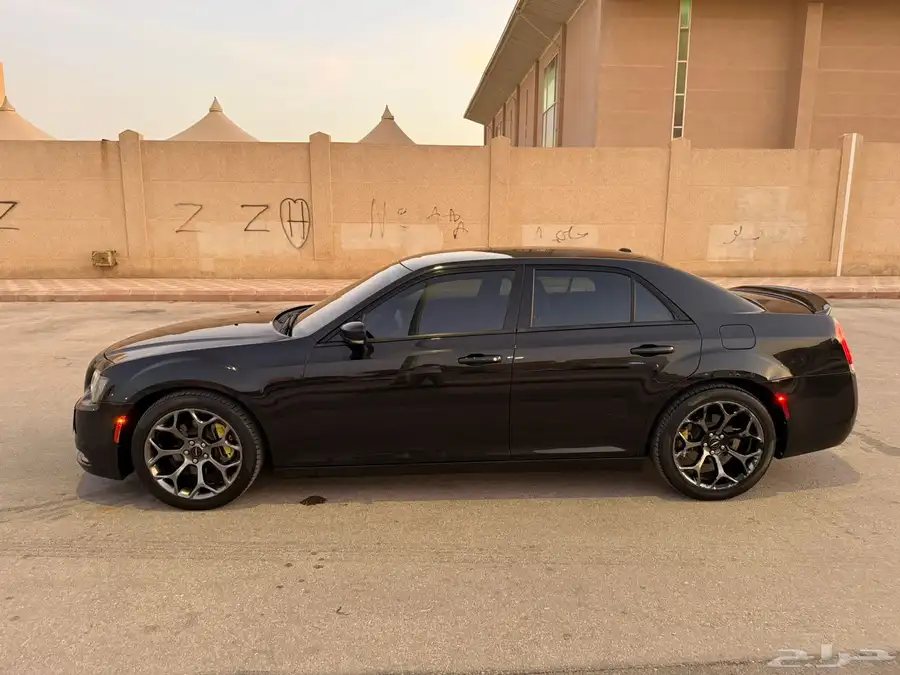 كرايسلر s300 2015 V8 index