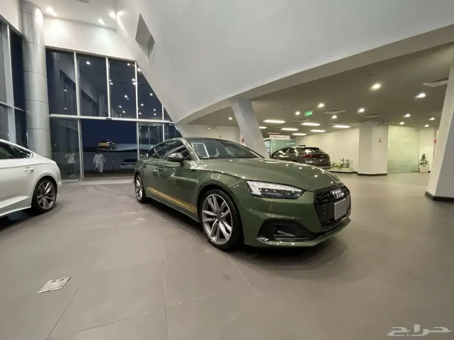 اودي اي 5 A5 sportpack بحالة الوكالة 5