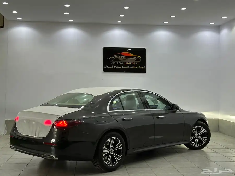 مرسيدس E200 2025 اصفار فل 12